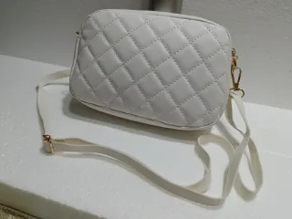 Borsetta trapuntata bianca