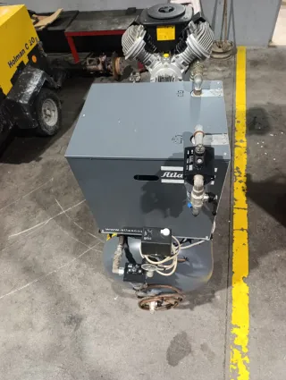 Compresor Atlas Copco FX1 con filtro