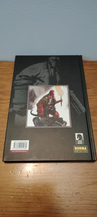 Hellboy y la A.I.D.P 1952