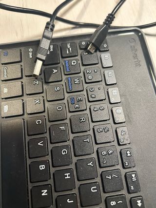 Teclado SilverHT Negro Compacto USB