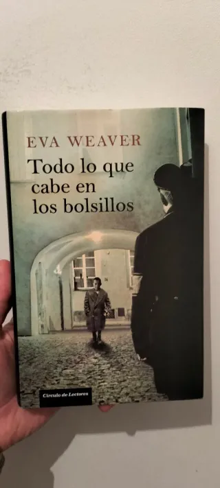 Todo lo que cabe en los bolsillos de Eva Weaver