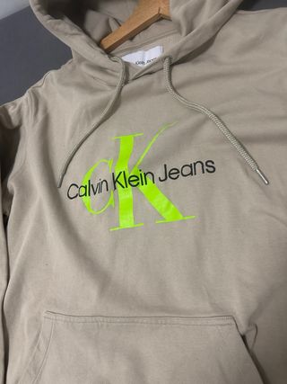 Felpa Calvin Klein Jeans Beige con Logo Verde