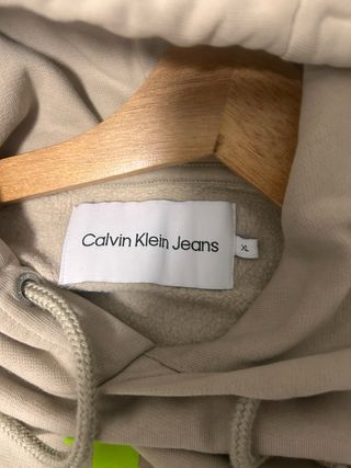 Felpa Calvin Klein Jeans Beige con Logo Verde