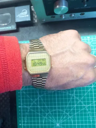 Casio A168. Original. Vintage. Dorado. Oro.