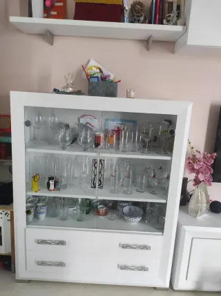 Conjunto Mueble Salón Blanco y tiradores plateados