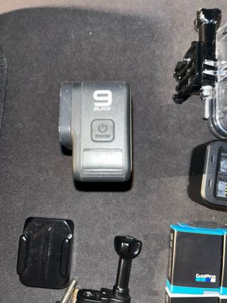 GoPro Hero 9 Black + 4 Baterías + Accesorios