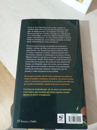 La ciudad de las luces muertas