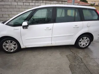 Citroen Grand C4 Picasso 2012