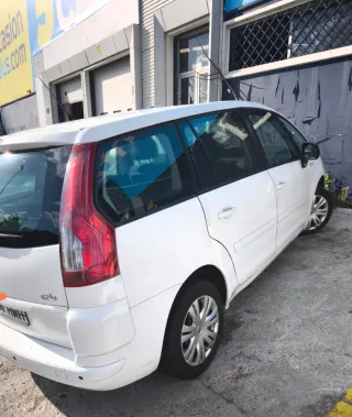 Citroen Grand C4 Picasso 2012