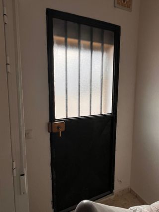 Puerta Hierro con Cristal