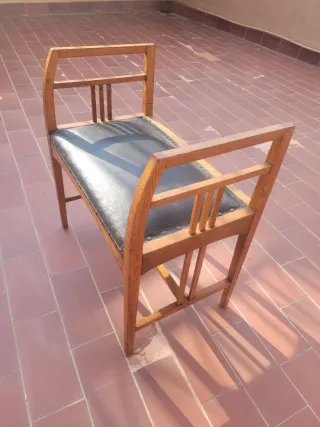 Silla Auxiliar Estilo Modernista