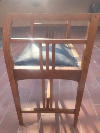 Silla Auxiliar Estilo Modernista