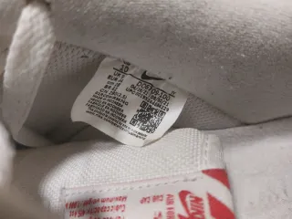 Nike Air Force 1 Blancas Rojas