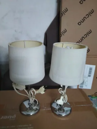 2 Lámparas de mesita