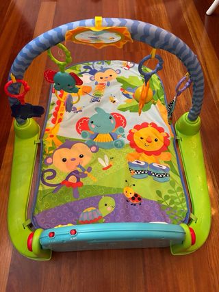 Parque infantil Fisher Price con piano