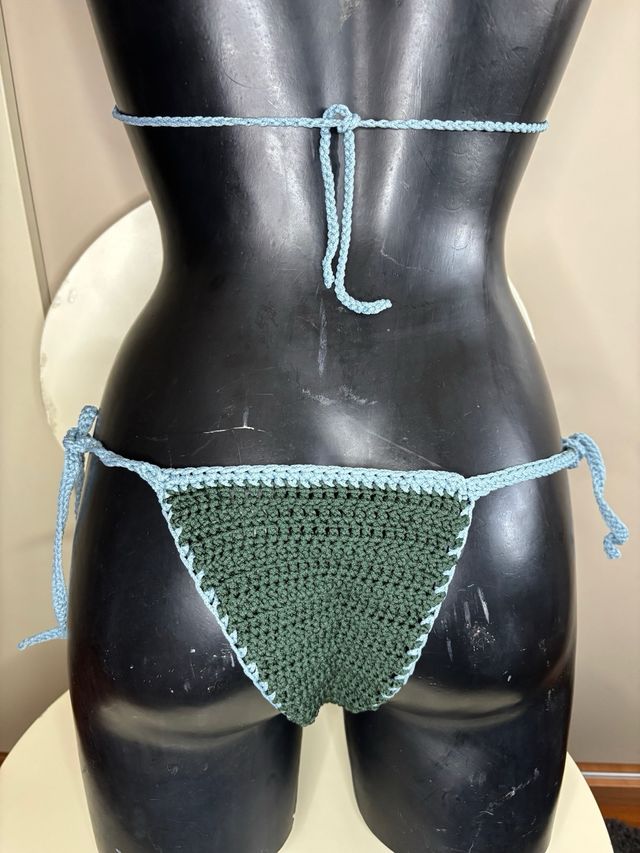 Bikini uncinetto azzurro e verde