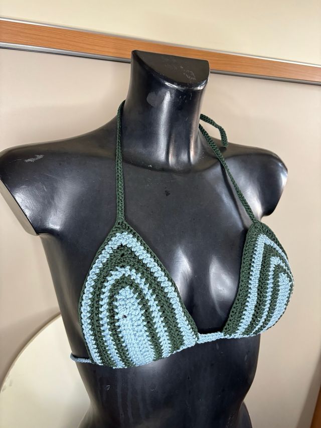 Bikini uncinetto azzurro e verde