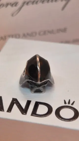 Charm Darth Vader Pandora Plata y Lacado