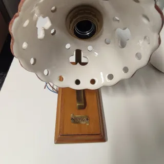 Aplique cerámica, madera y metal