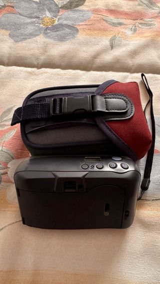 Cámara Nikon ZOOM210 AF Plata