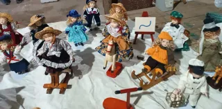 Collezione 25 Bambole in Ceramica + Giocattoli