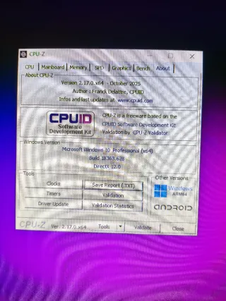 Ordenador de sobremesa negro