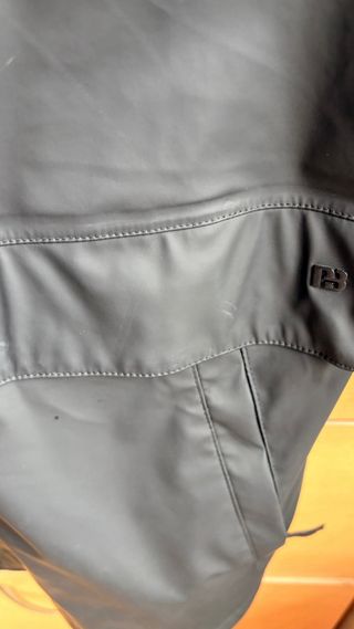 Chubasquero Chico Pull&Bear Negro Talla xl