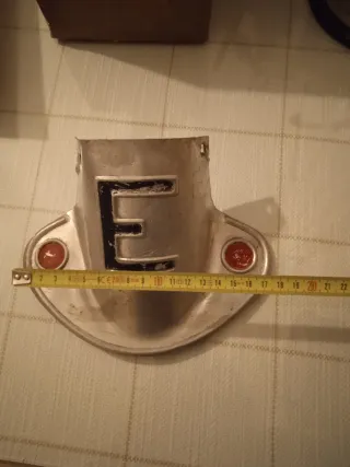 Embellecedor guardabarros. Para Montesita,Derbi...