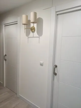 Aplique de pared beige-dorado