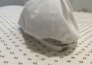 Gorra LaLiga Roja y Blanca