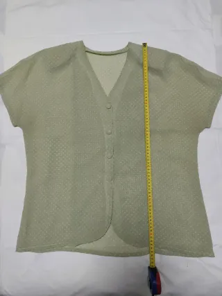 Blusa verde mujer lunares