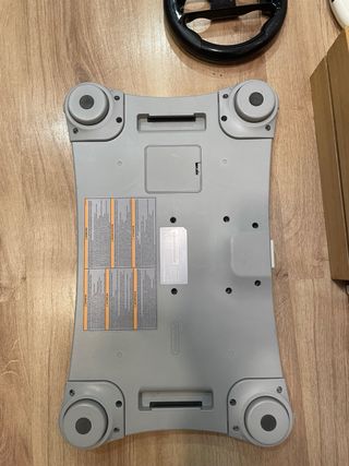 Consola Nintendo Wii con 31 juegos y accesorios