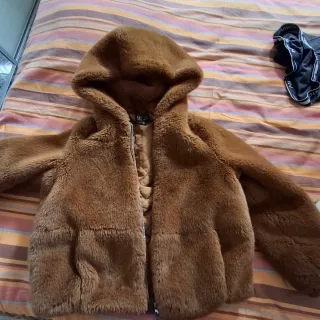 Chaqueta niña peluche con capucha