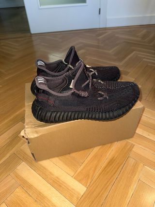 Yeezy 350 black non reflective