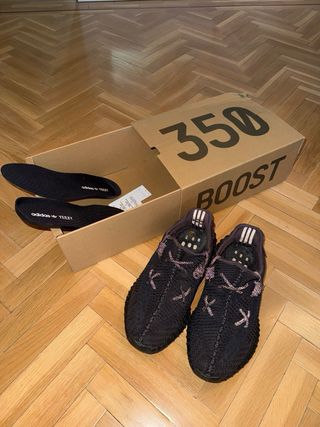 Yeezy 350 black non reflective