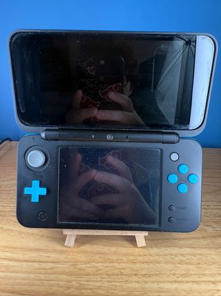 Nintendo 2DS XL