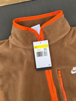 Abrigo Chaleco Nike Sportwear Club Therma-Fit