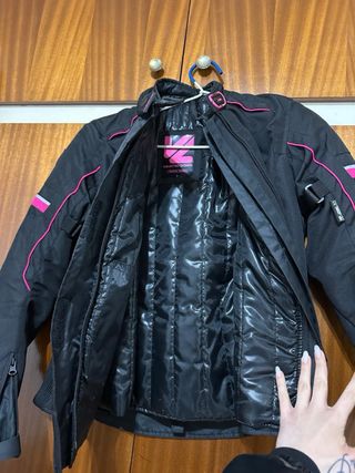 Chaqueta Moto Mujer Negra y Rosa