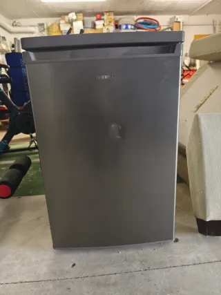 Nevera INFINITON compacta