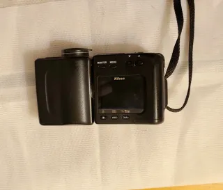 Nikon Coolpix 950 Cámara Digital