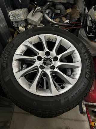 Llantas Michelin Alpine 205/55 R16