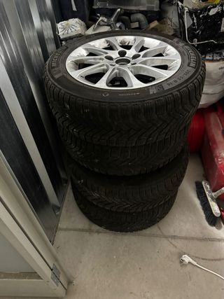 Llantas Michelin Alpine 205/55 R16