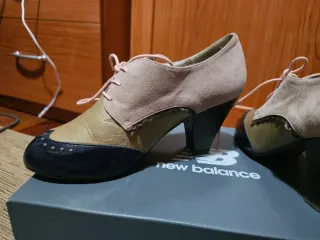 Zapatos DiKSi azul y rosa