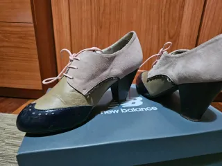 Zapatos DiKSi azul y rosa