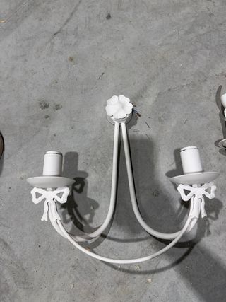 Lámparas de metal blancas