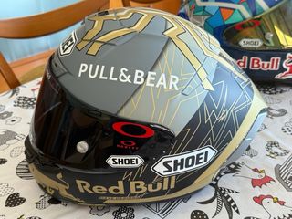 Casco Shoei Marc Márquez XL Negro/Dorado