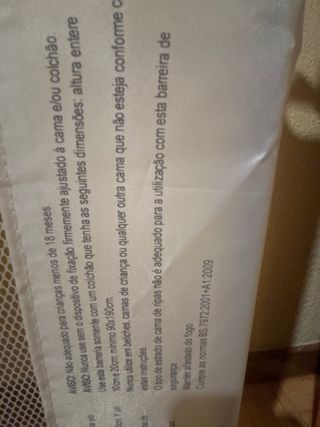 Barrera de seguridad para cama infantil