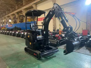 Miniexcavadora motor Kubota 1800 kilos