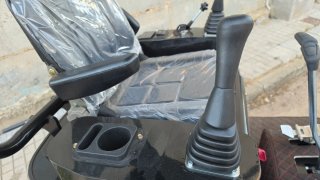 Miniexcavadora motor Kubota 1800 kilos