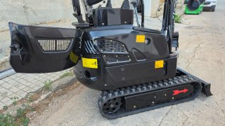 Miniexcavadora motor Kubota 1800 kilos
